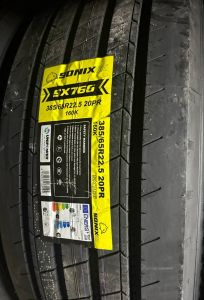 Всесезонні шини 385/65R22.5 SONIX SX766 (універсальна) 160K